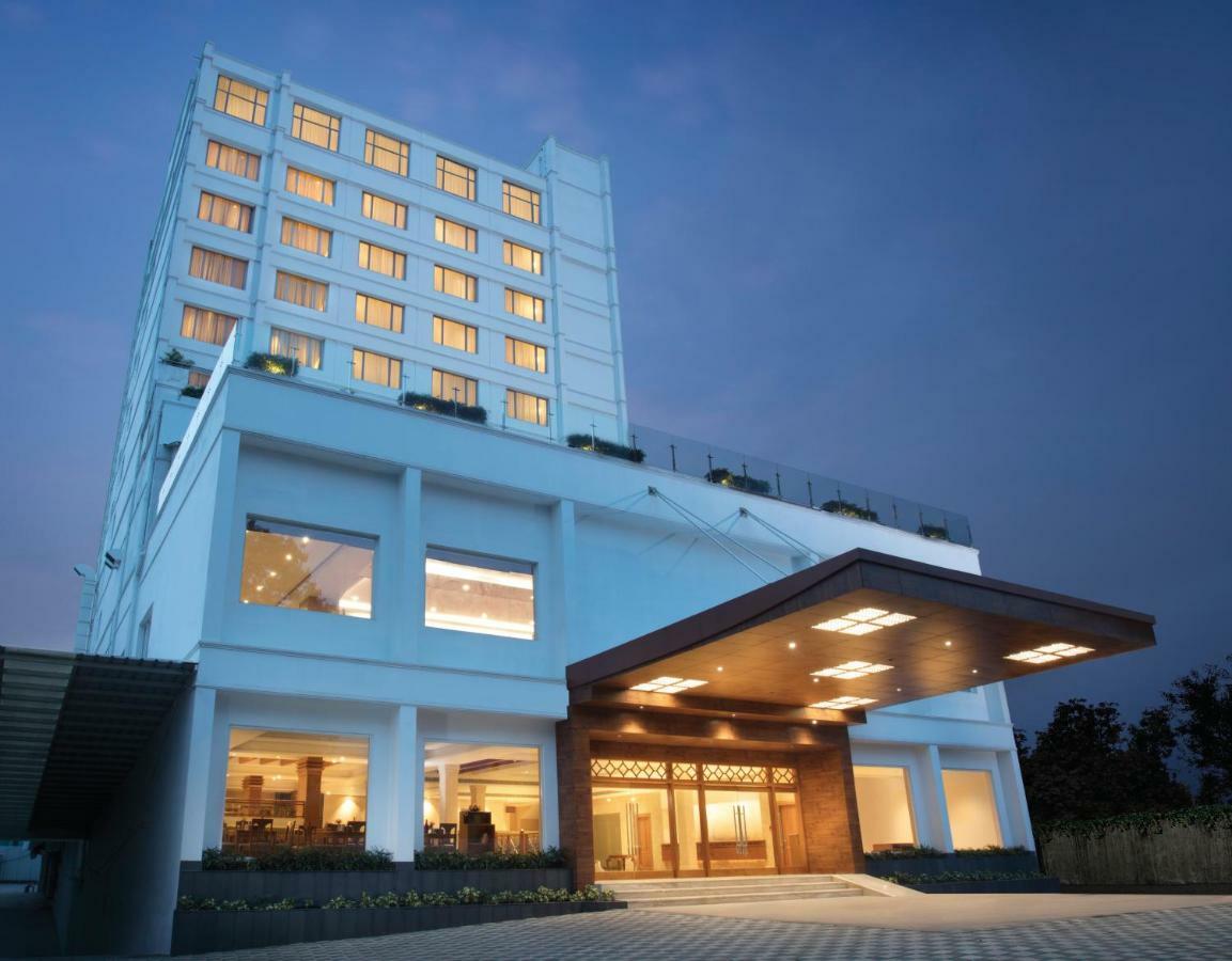 Готель Monsoon Empress Kochi Екстер'єр фото